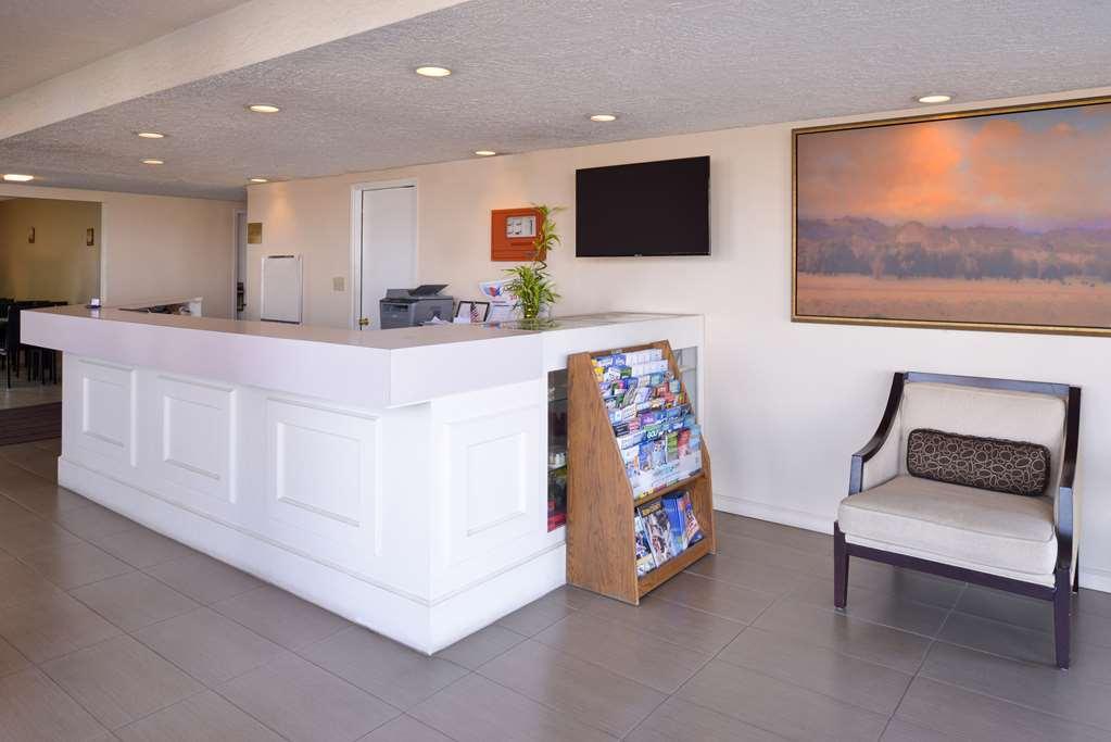 Studio 6 Suites Delano, Ca Interior photo