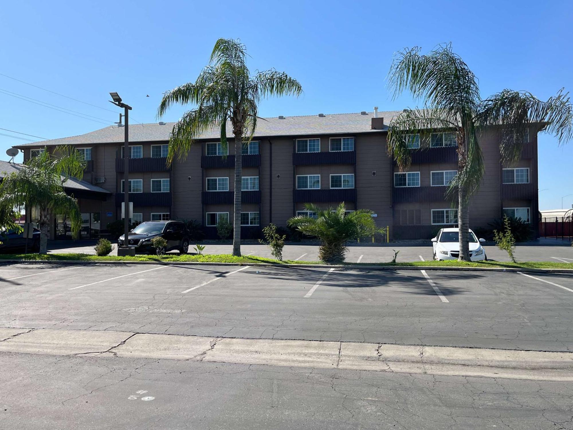 Studio 6 Suites Delano, Ca Exterior photo